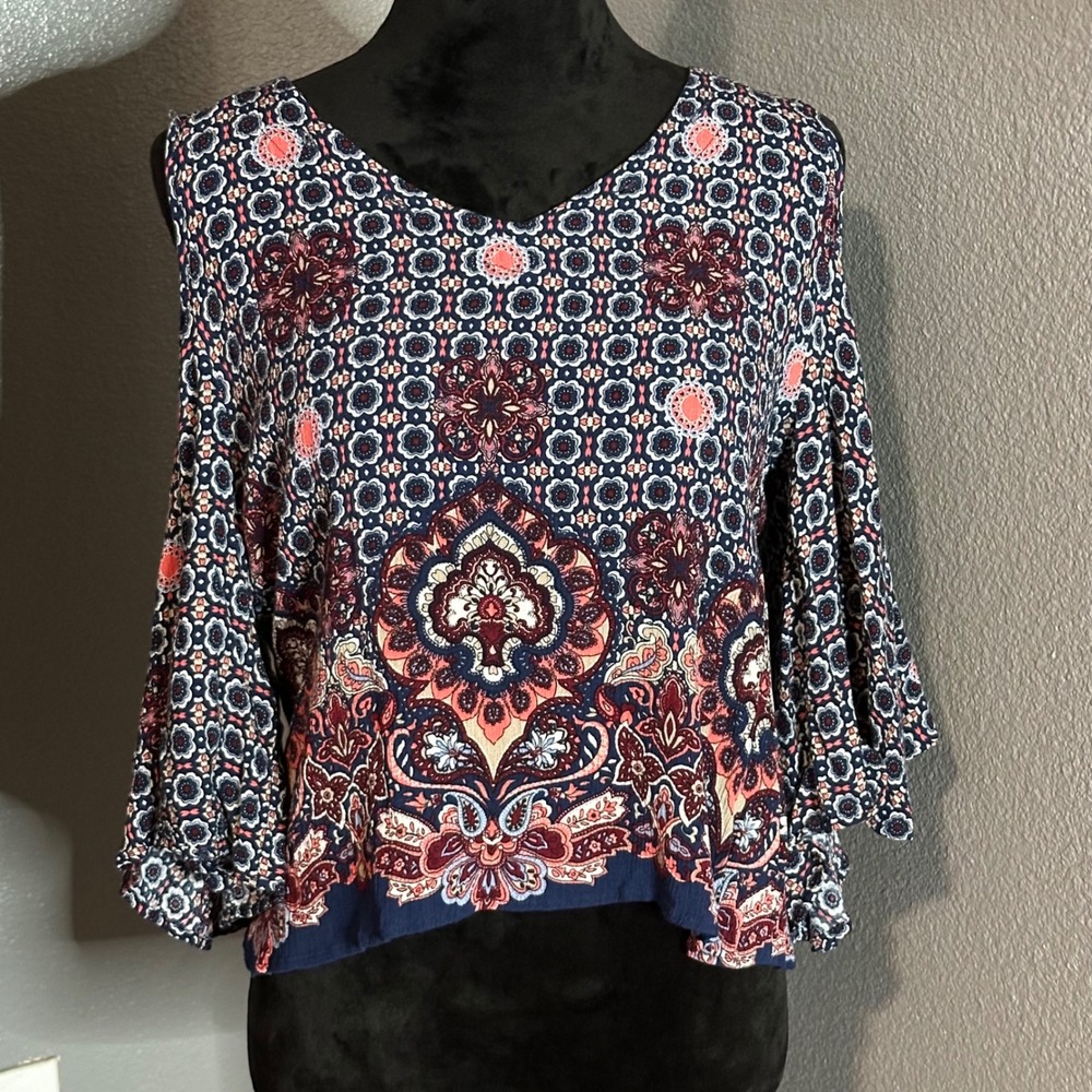 Liberty Love Womens Cold Shoulder Bell Sleeve Blouse Top M Boho Hippie Eclectic